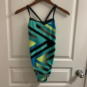 Nike women’s one piece swimsuit